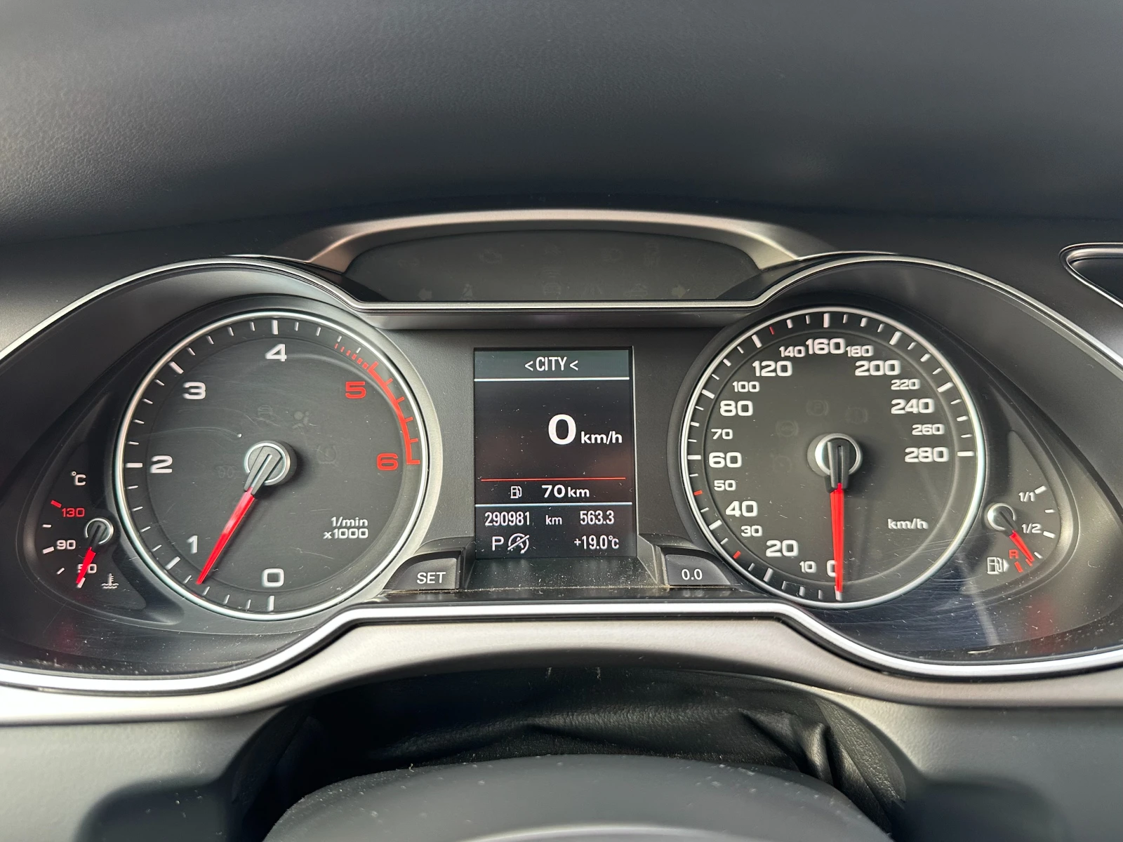 Audi A4 Avant 3.0d 204 к.с.  | Mobile.bg — изображение 14