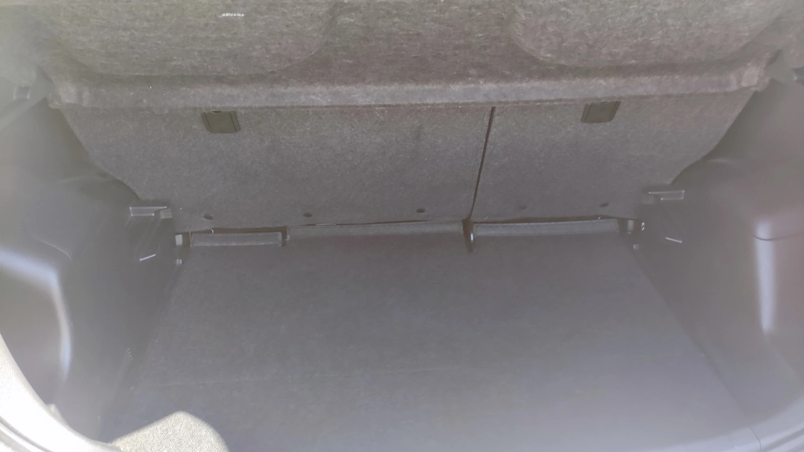 Toyota Yaris 1.0 VVT-I 103000 km. - изображение 7