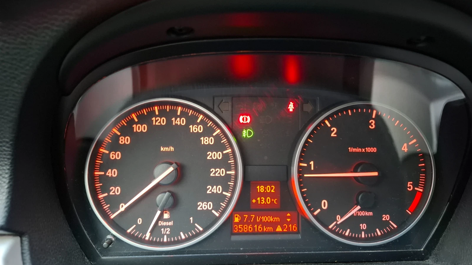 BMW 320, снимка 16 - Автомобили и джипове - 53712284