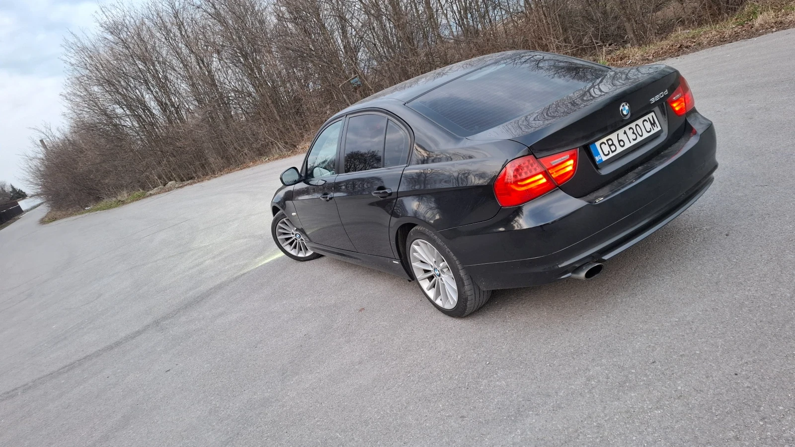 BMW 320, снимка 13 - Автомобили и джипове - 53712284