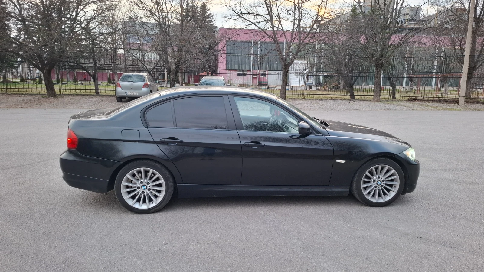 BMW 320, снимка 7 - Автомобили и джипове - 53712284