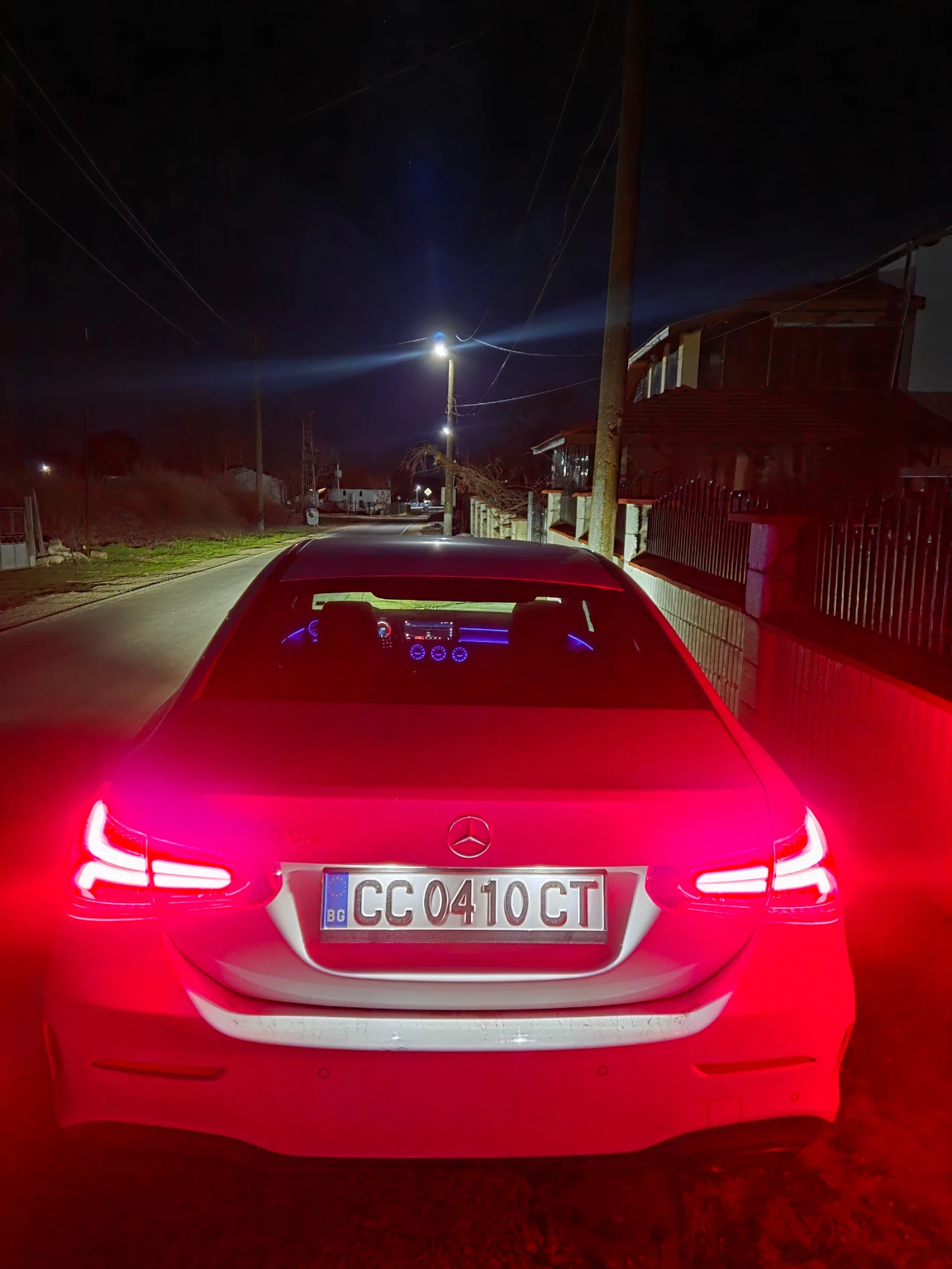 Mercedes-Benz A 200 AMG Line Premium, снимка 9 - Автомобили и джипове - 53830569