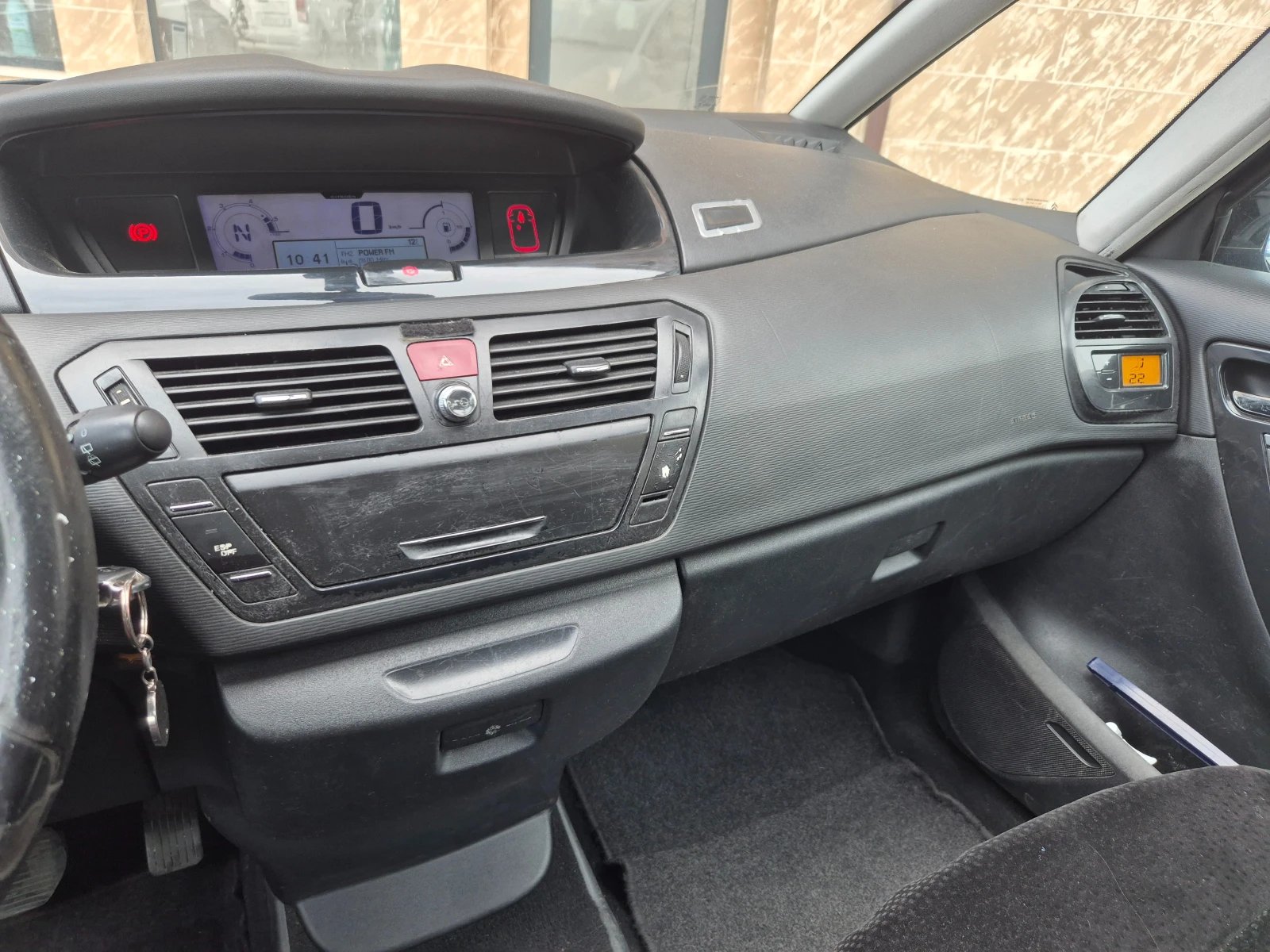 Citroen C4 Picasso, снимка 9 - Автомобили и джипове - 54038228
