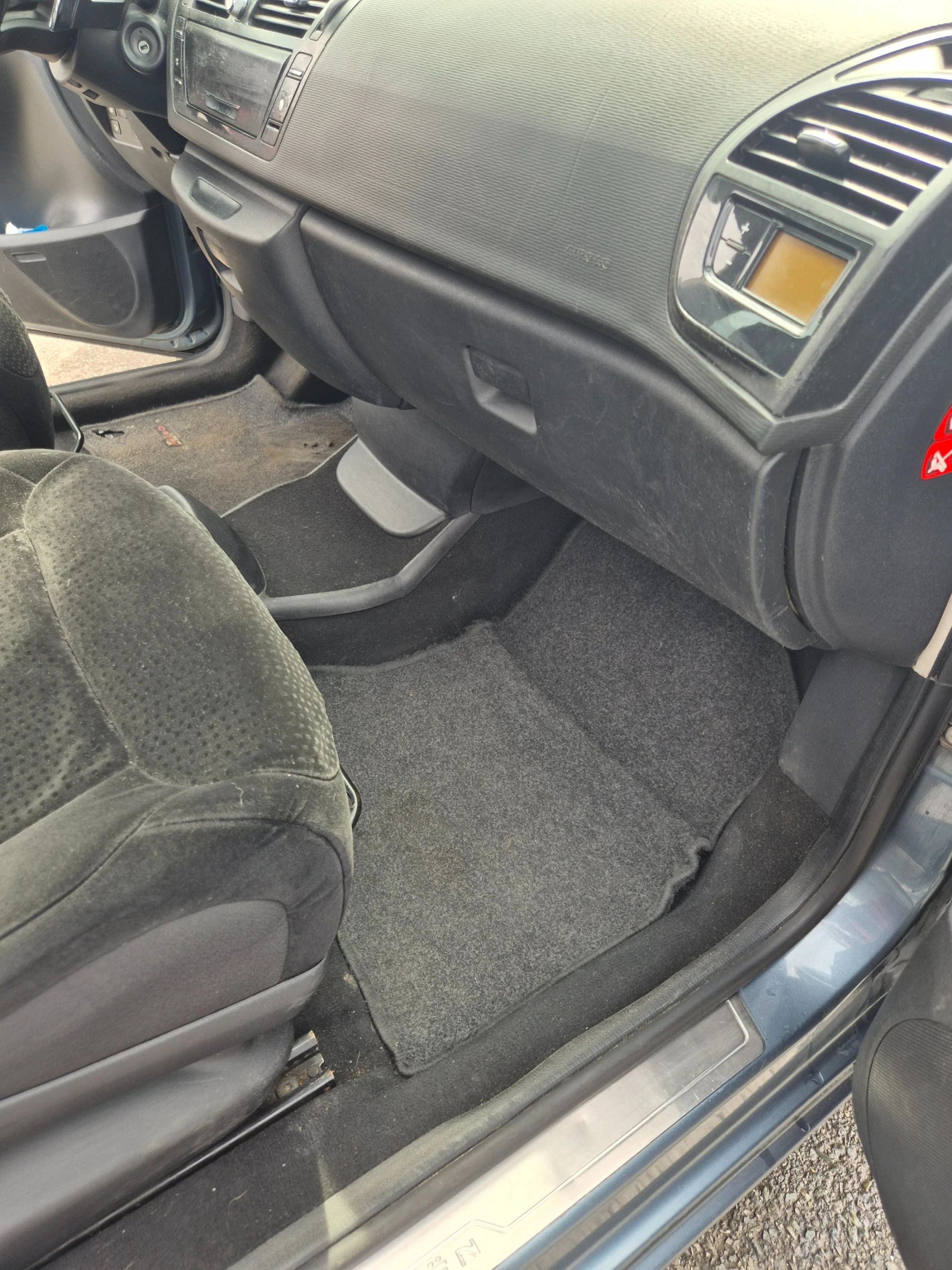 Citroen C4 Picasso, снимка 10 - Автомобили и джипове - 54038228