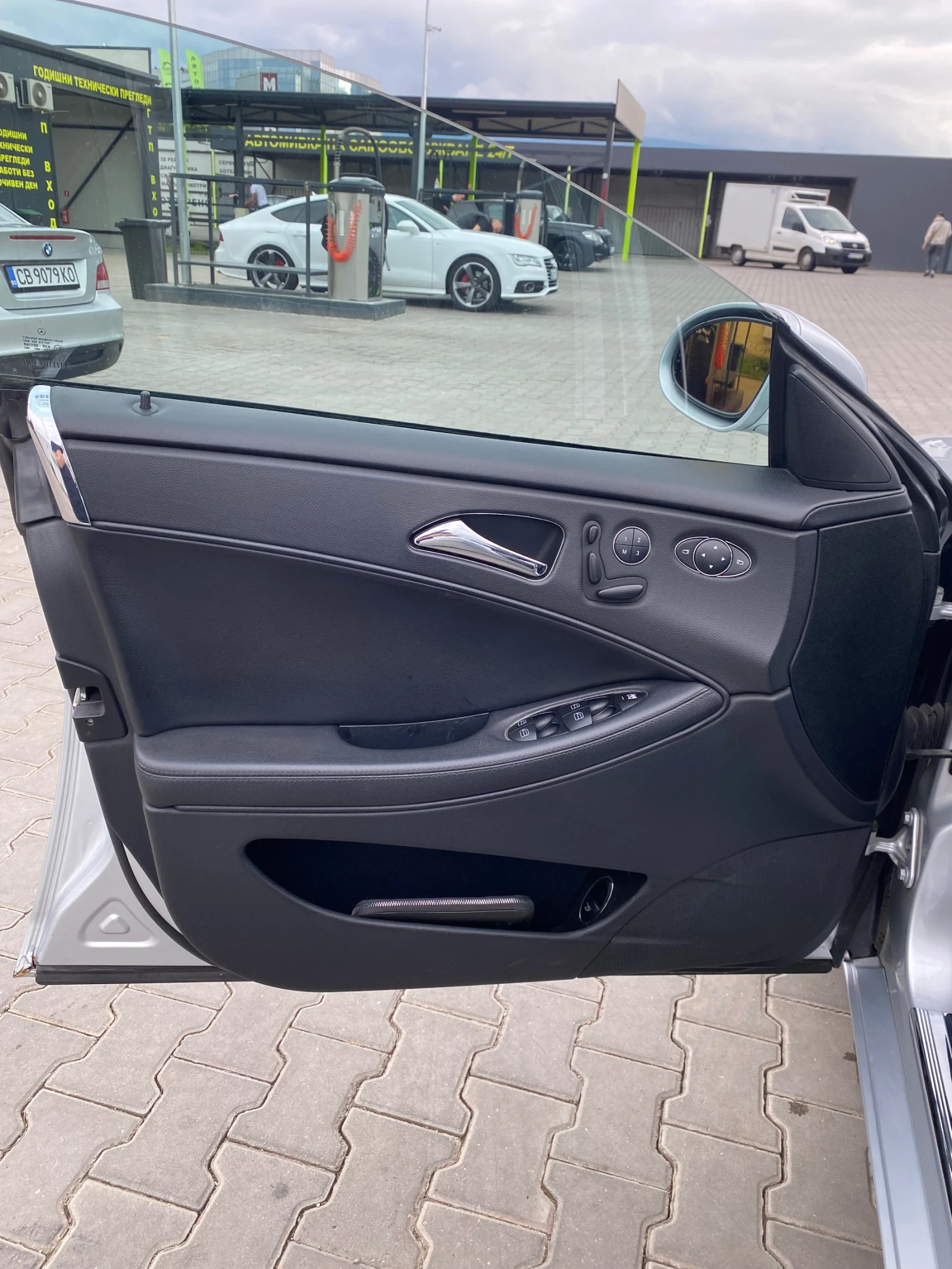 Mercedes-Benz CLS 350 Мерцедес ЦЛС 350 Внос Италия за ценители..! , снимка 13 - Автомобили и джипове - 54369895