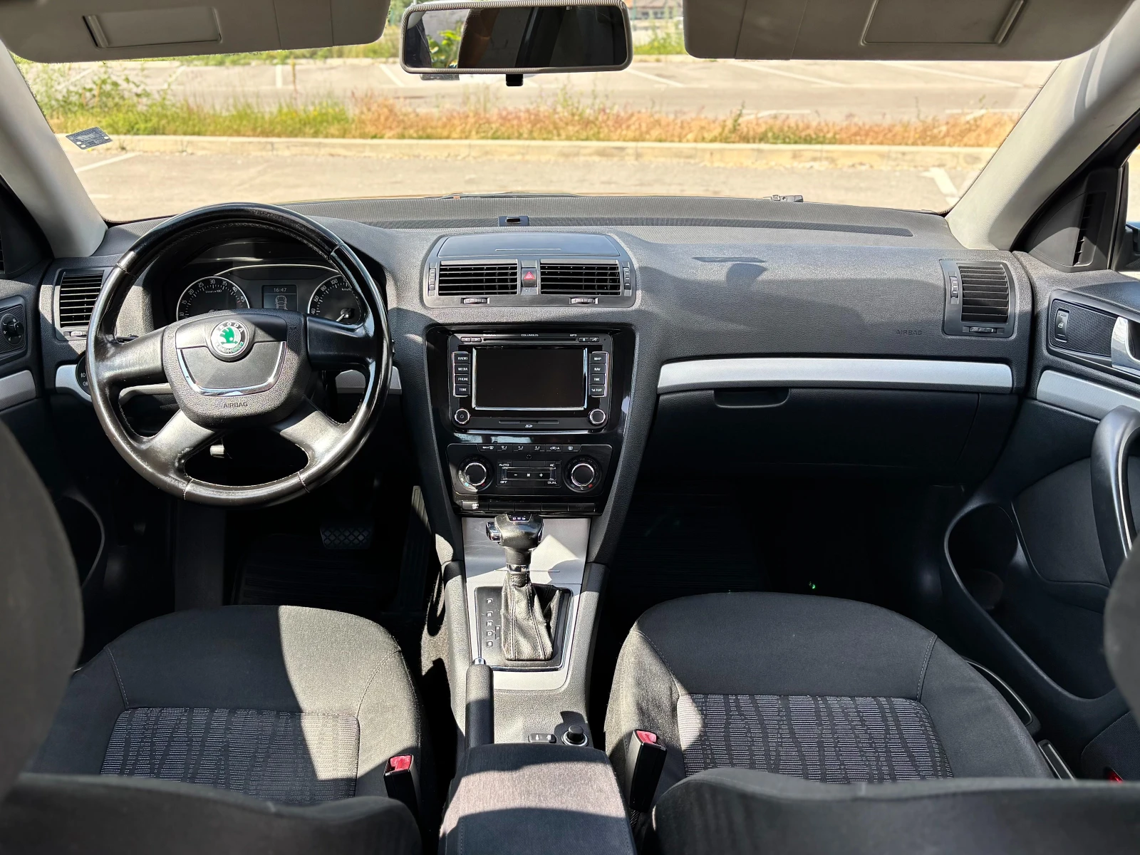 Skoda Octavia 2.0 DSG BKD, снимка 9 - Автомобили и джипове - 54811110