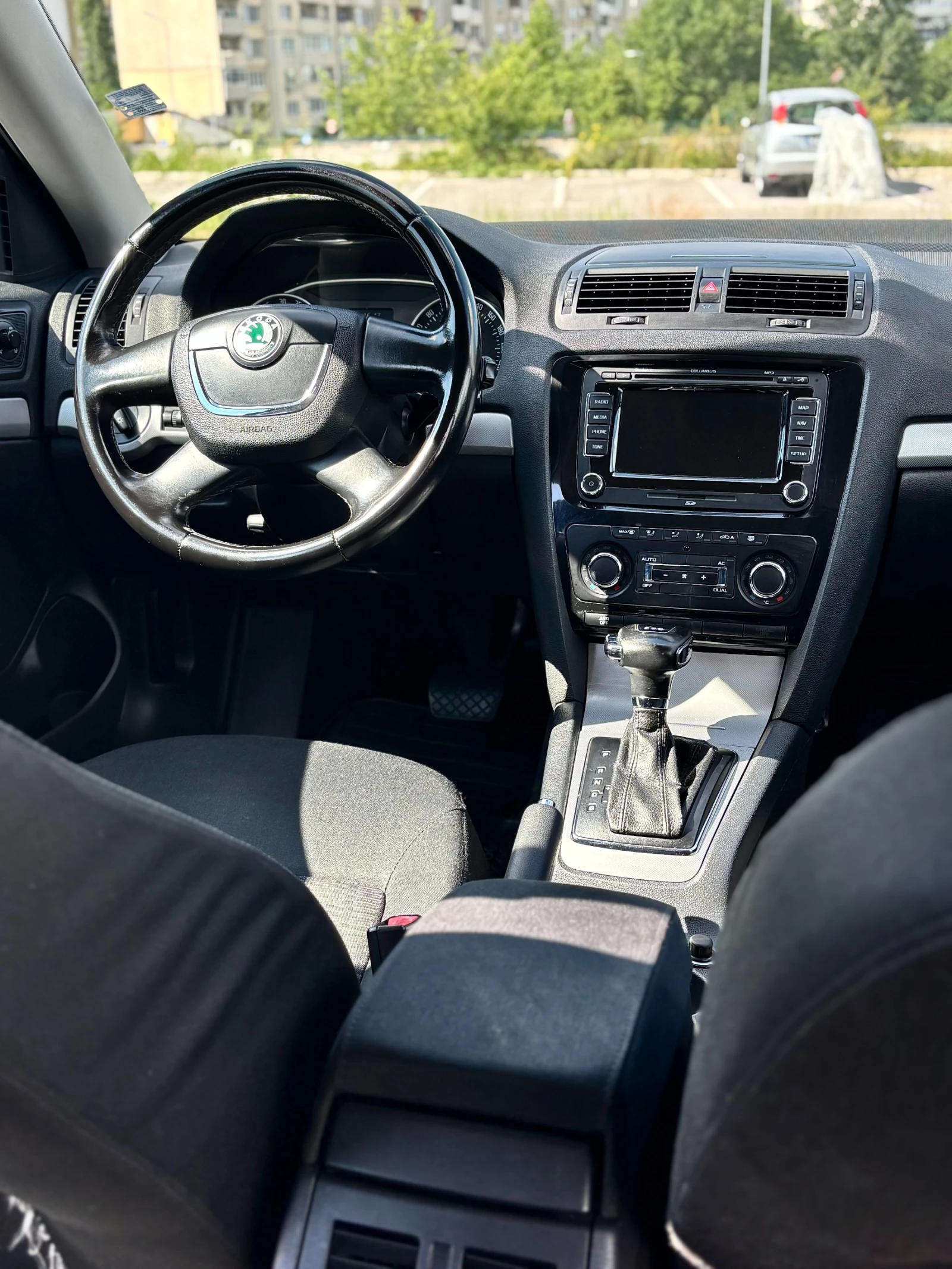 Skoda Octavia 2.0 DSG BKD, снимка 10 - Автомобили и джипове - 54811110