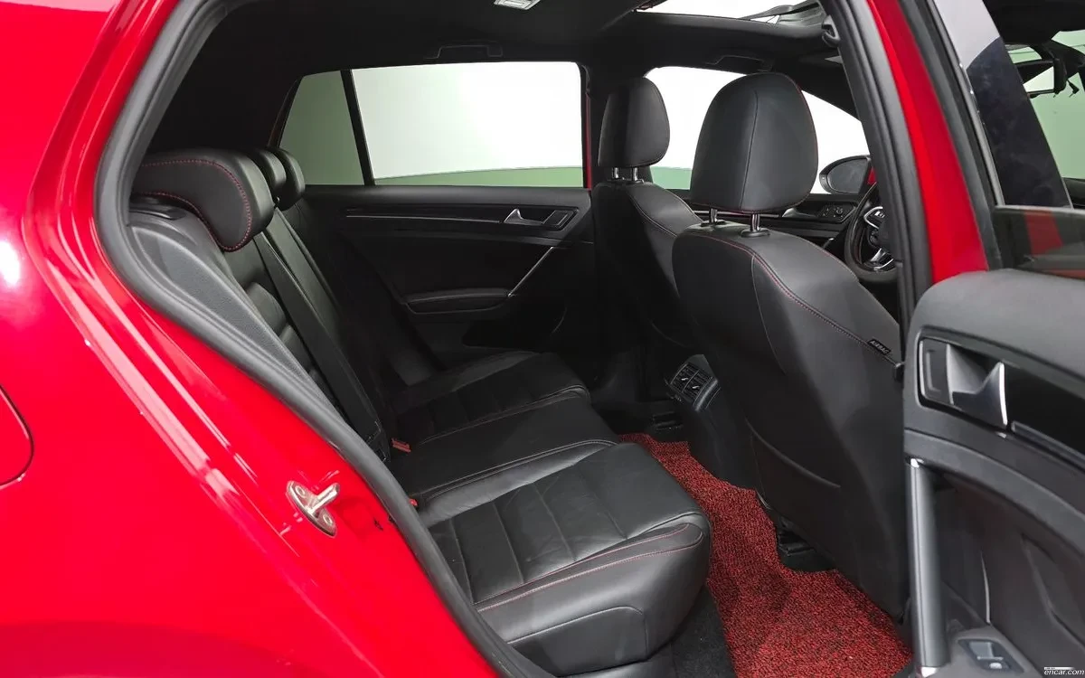 VW Golf !MK7 GTI! !DSG! !PANO!, снимка 11 - Автомобили и джипове - 54934651