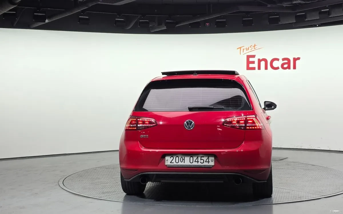 VW Golf !MK7 GTI! !DSG! !PANO!, снимка 4 - Автомобили и джипове - 54934651