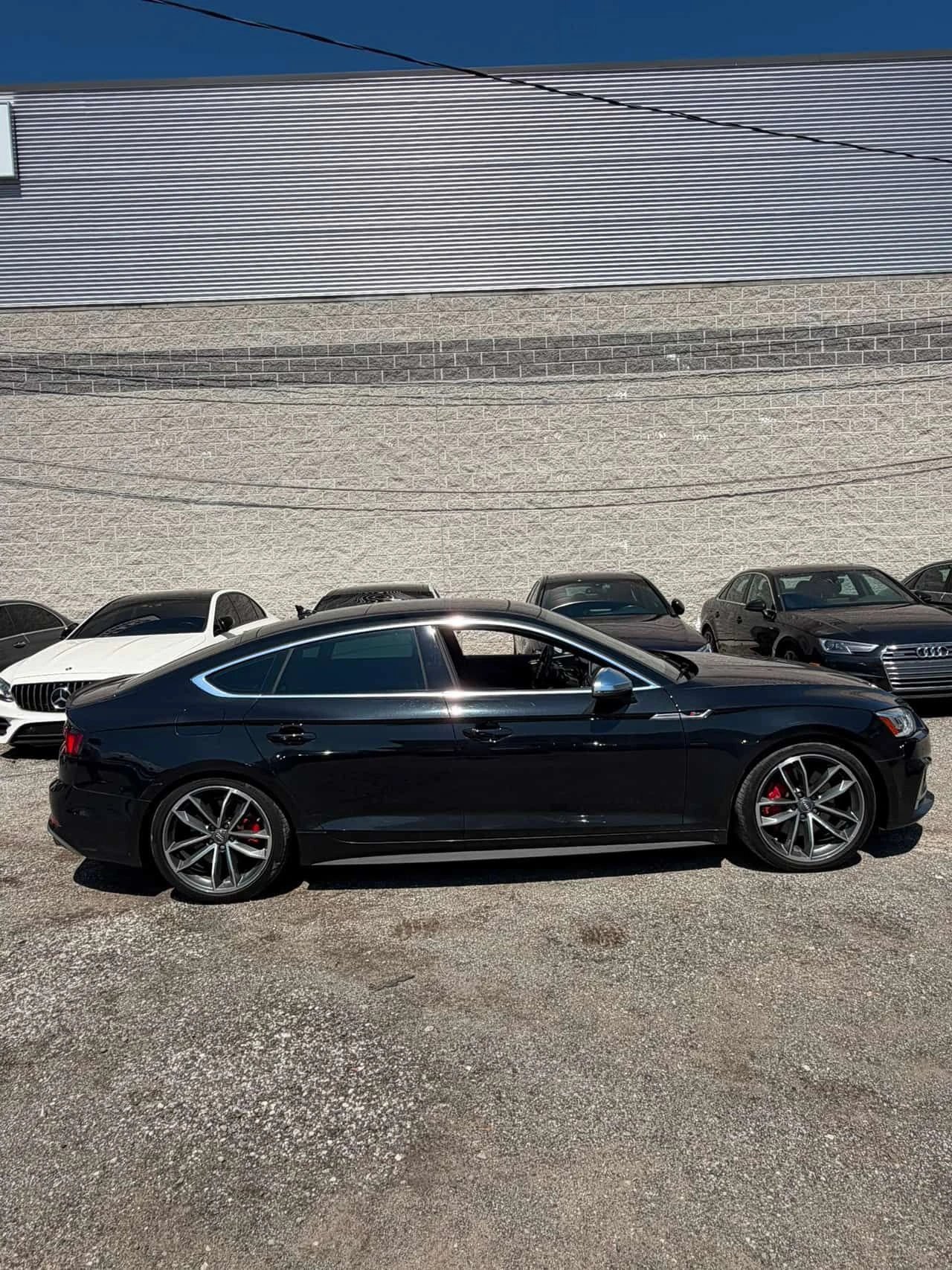 Audi S5  Technik / ДИСТРОНИК / ЦЕНА ДО БЪЛГАРИЯ / 360 , снимка 4 - Автомобили и джипове - 55237164