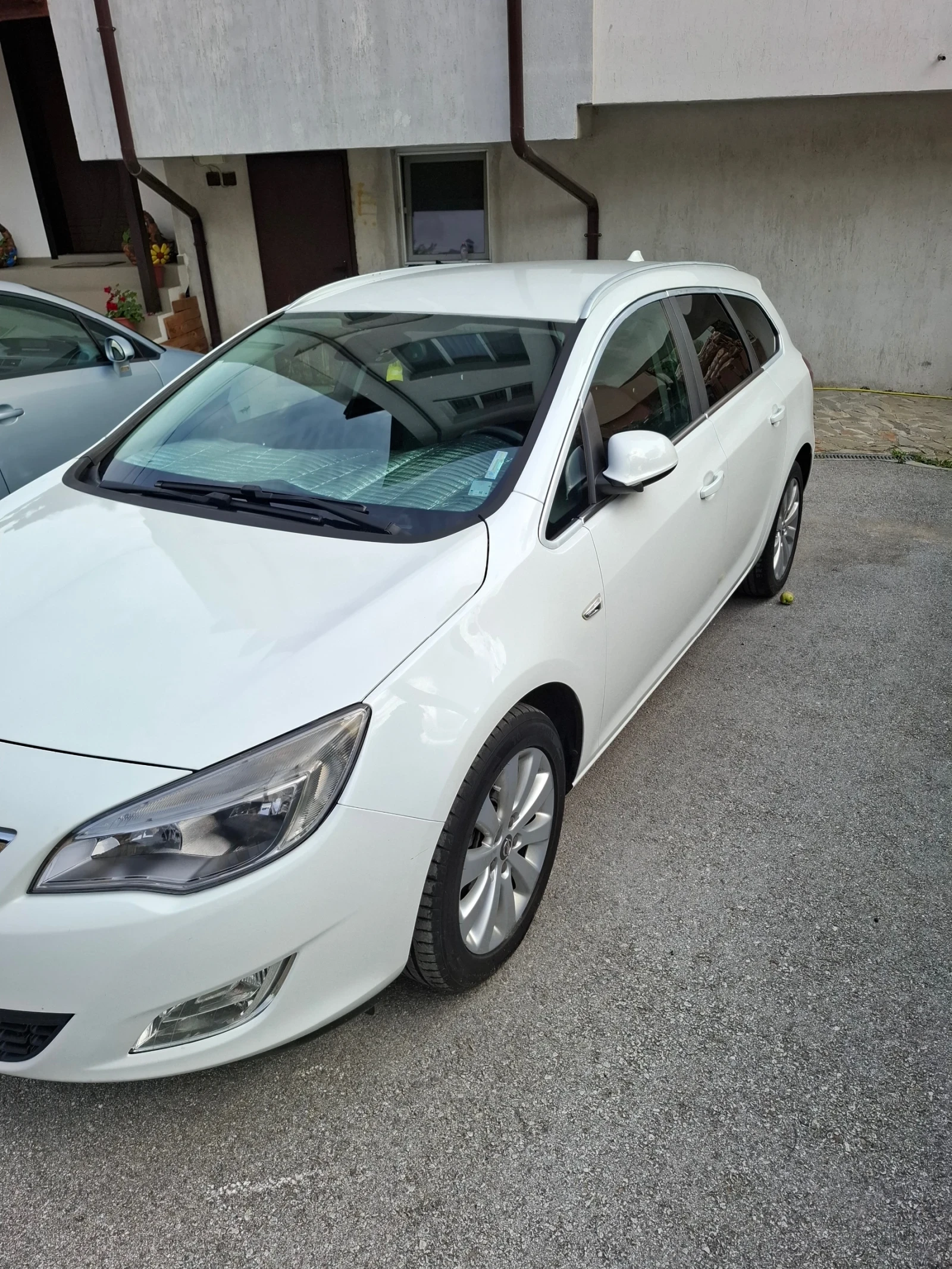 Opel Astra, снимка 9 - Автомобили и джипове - 55465584