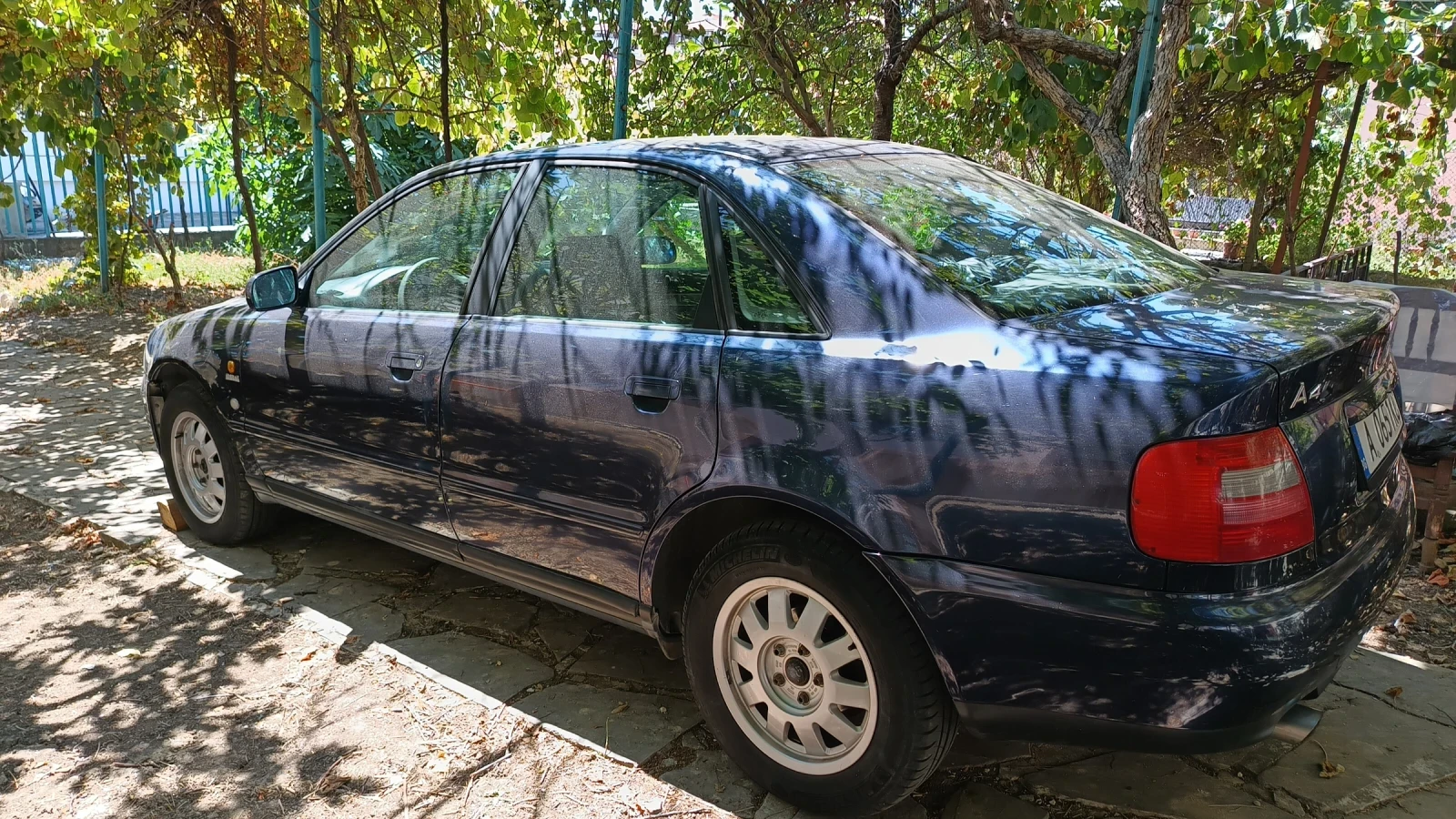 Audi A4 1.8, снимка 6 - Автомобили и джипове - 55676122