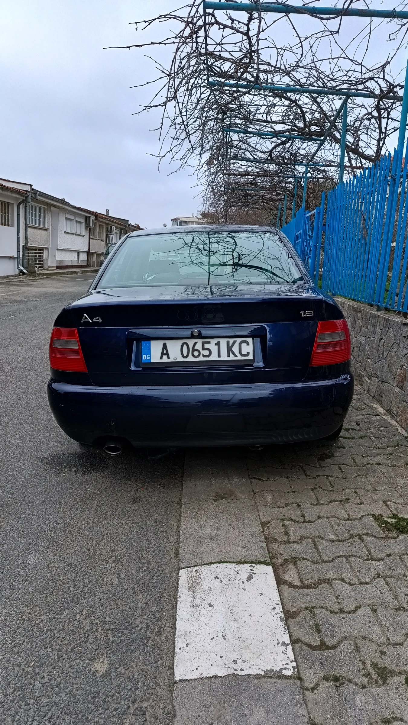 Audi A4 1.8, снимка 3 - Автомобили и джипове - 55676122