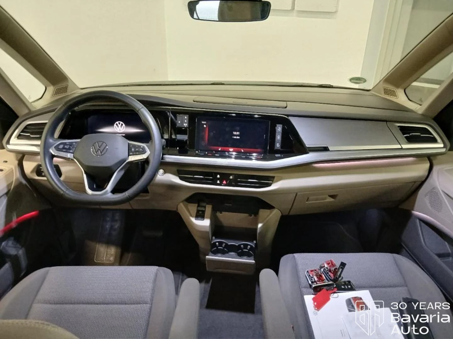 VW Multivan Edition DSG Easy Open Basic, снимка 8 - Автомобили и джипове - 55767099