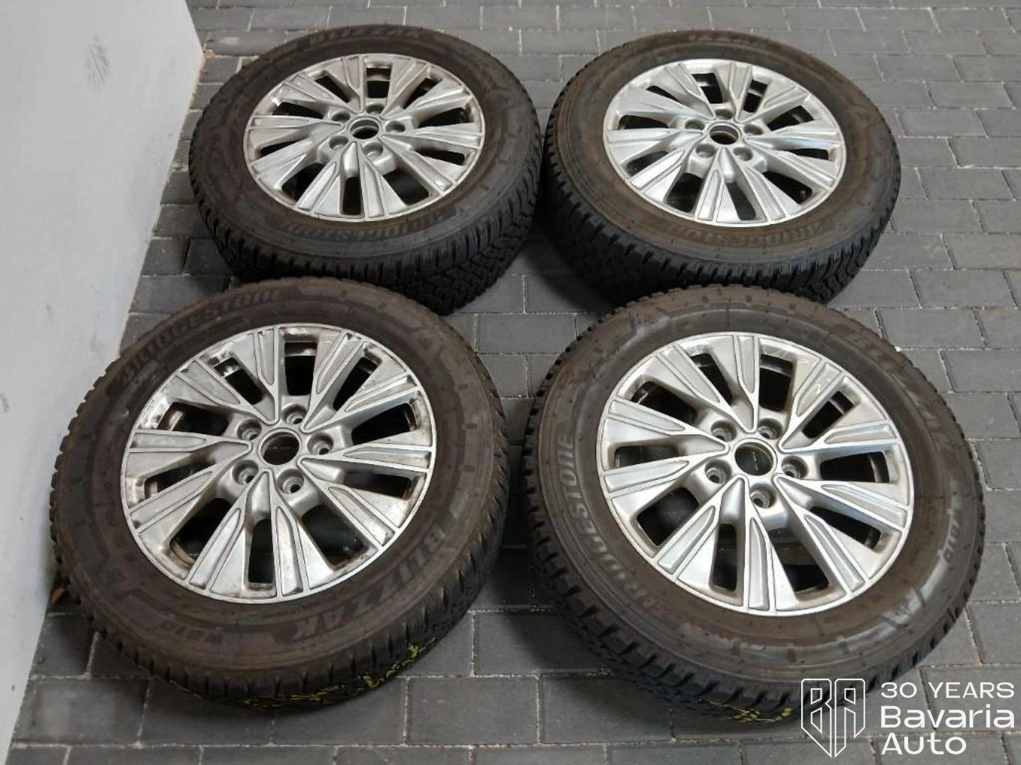 VW Multivan Edition DSG Easy Open Basic, снимка 17 - Автомобили и джипове - 55767099
