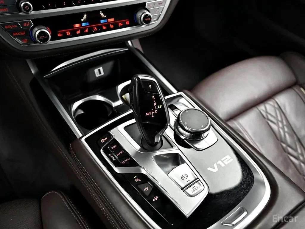 BMW 760 M760Li xDrive V12 / Всички екстри за модела, снимка 9 - Автомобили и джипове - 55949191
