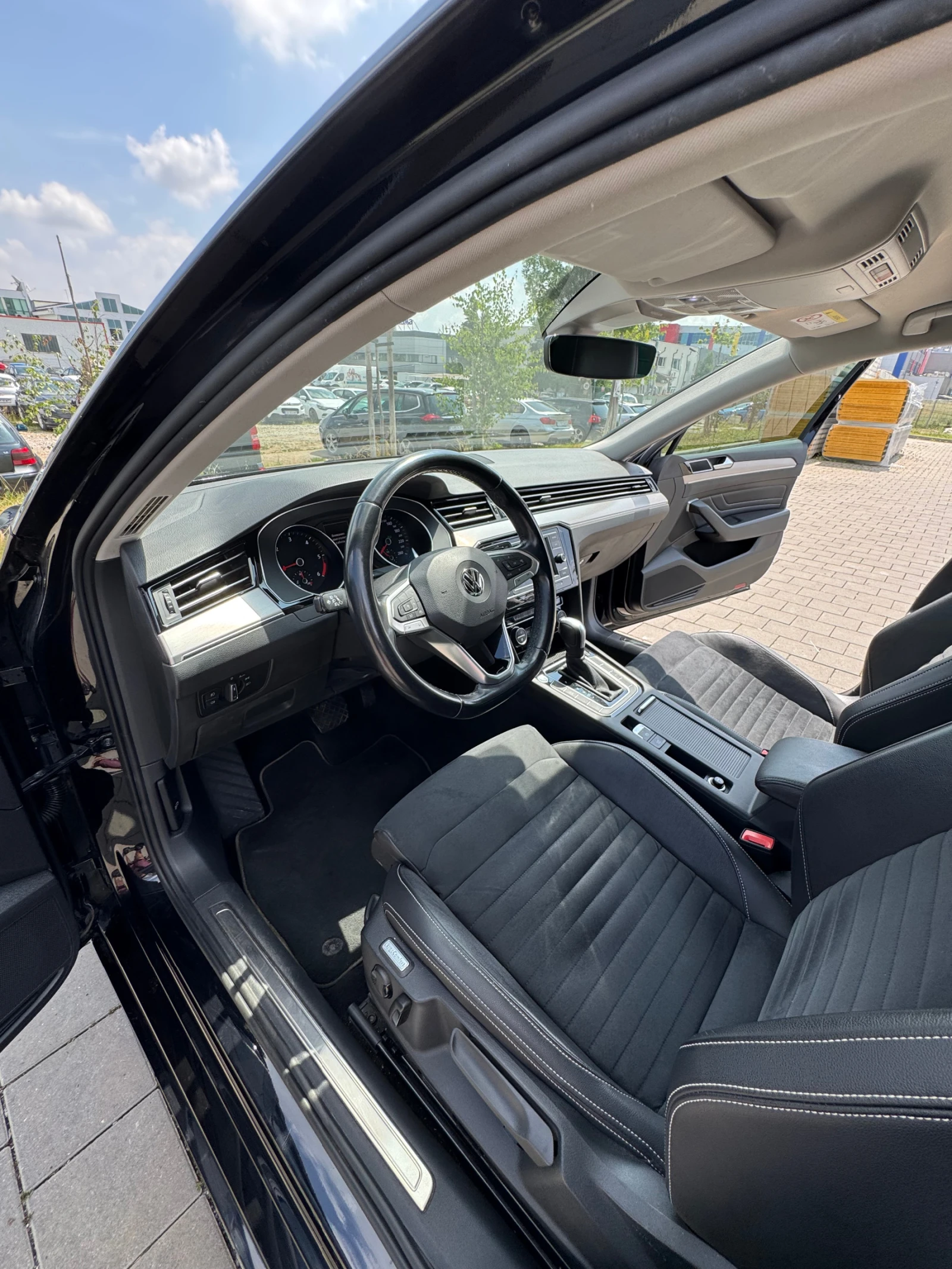 VW Passat B8 Facelift, снимка 14 - Автомобили и джипове - 56185924