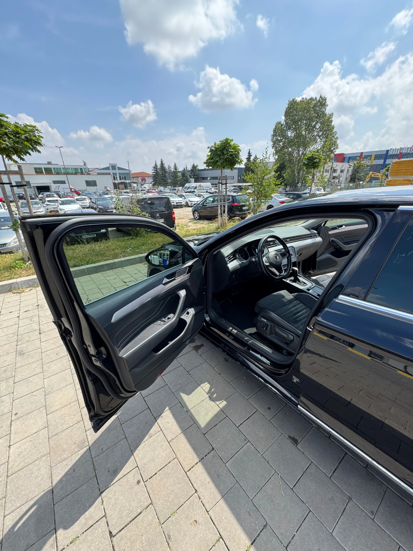 VW Passat B8 Facelift, снимка 13 - Автомобили и джипове - 56185924
