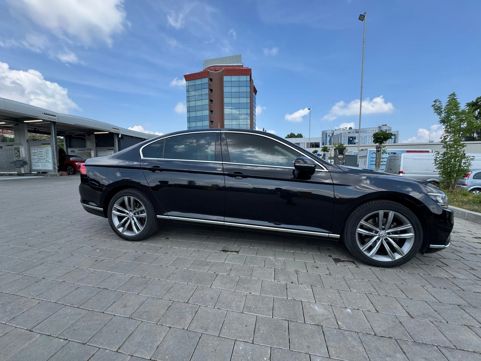 VW Passat B8 Facelift, снимка 5 - Автомобили и джипове - 56185924