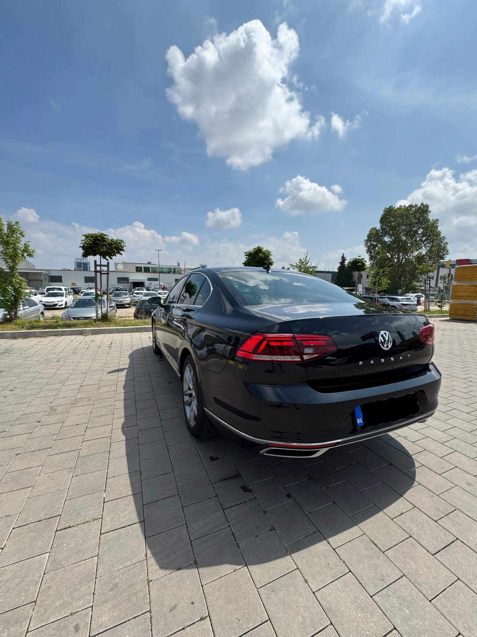 VW Passat B8 Facelift, снимка 8 - Автомобили и джипове - 56185924