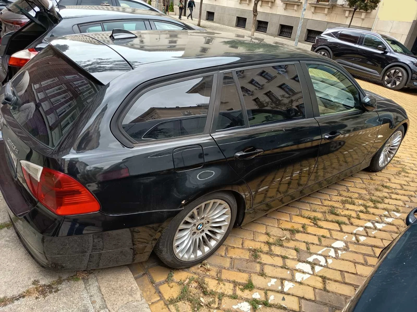 BMW 320, снимка 3 - Автомобили и джипове - 56349988
