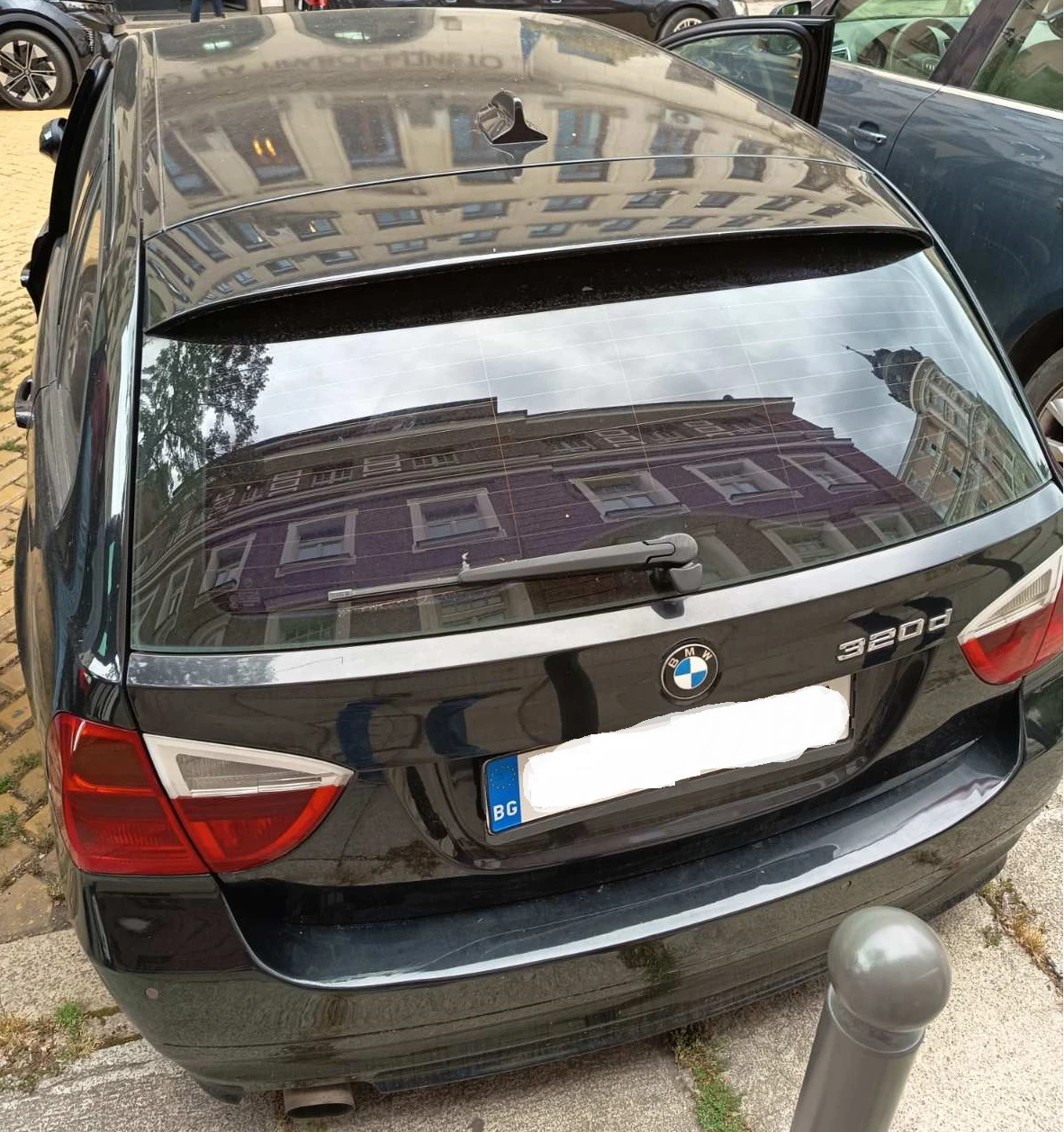 BMW 320, снимка 2 - Автомобили и джипове - 56349988