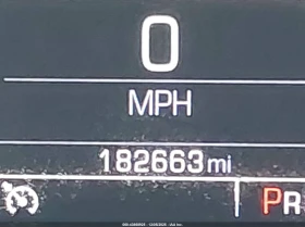 Chevrolet Tahoe 5.3L V-8 DI, VVT, 355HP 4X2 Drive - 20900 лв. / 10686.00 € - 32107879 7