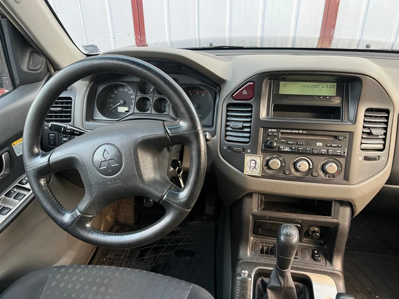 Mitsubishi Pajero 3.2 DI-D - НОВИ ЗИМНИ ГУМИ+ Летни, снимка 8 - Автомобили и джипове - 47818070