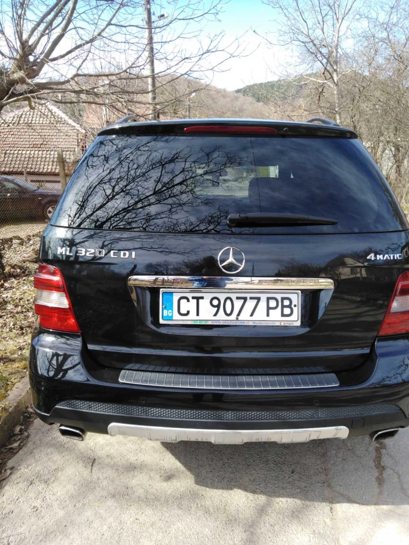 Mercedes-Benz ML 320 CDI 4MATIC, снимка 2 - Автомобили и джипове - 48715406