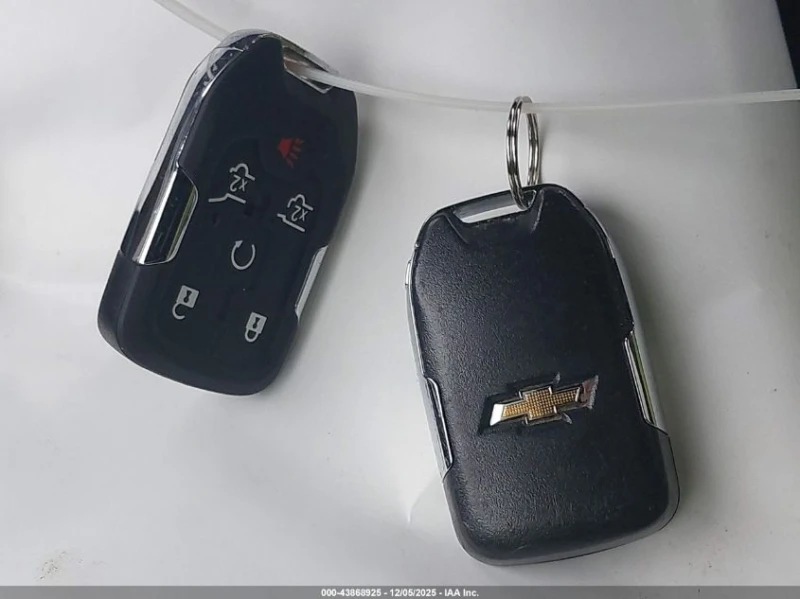 Chevrolet Tahoe 5.3L V-8 DI, VVT, 355HP 4X2 Drive, снимка 3 - Автомобили и джипове - 52915273