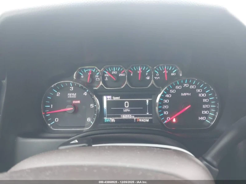 Chevrolet Tahoe 5.3L V-8 DI, VVT, 355HP 4X2 Drive, снимка 12 - Автомобили и джипове - 52915273