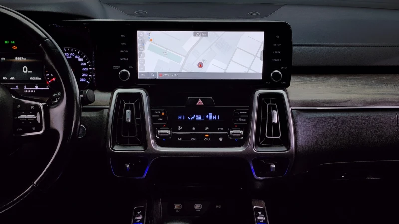 Kia Sorento 2.2CRDI/Пълна сервизна !!!, снимка 10 - Автомобили и джипове - 53372320