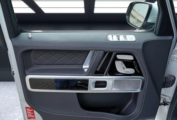 Mercedes-Benz G 400 d = AMG Line = Distronic Гаранция, снимка 4 - Автомобили и джипове - 53094932