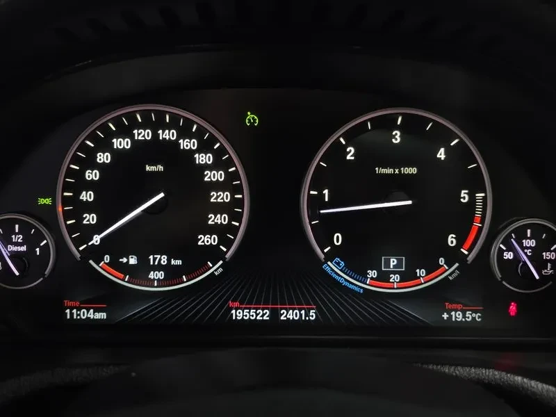 BMW X4 2.0d, снимка 8 - Автомобили и джипове - 54605257