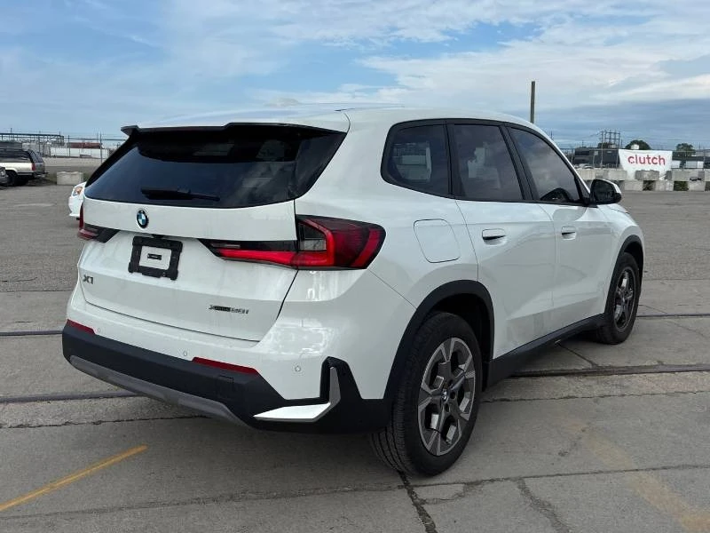 BMW X1 * xDrive28i * КОМПЛЕКТ ГУМИ * 2 КЛЮЧА * АВТОКРЕДИТ, снимка 5 - Автомобили и джипове - 54906353