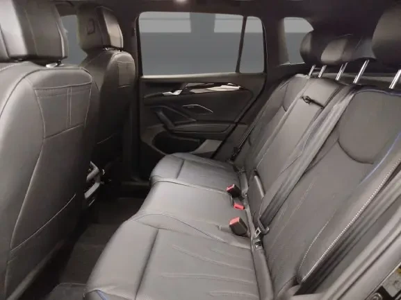 VW Tiguan Tiguan 2.0 TDI 4Motion = R-Line = Гаранция, снимка 9 - Автомобили и джипове - 55035771