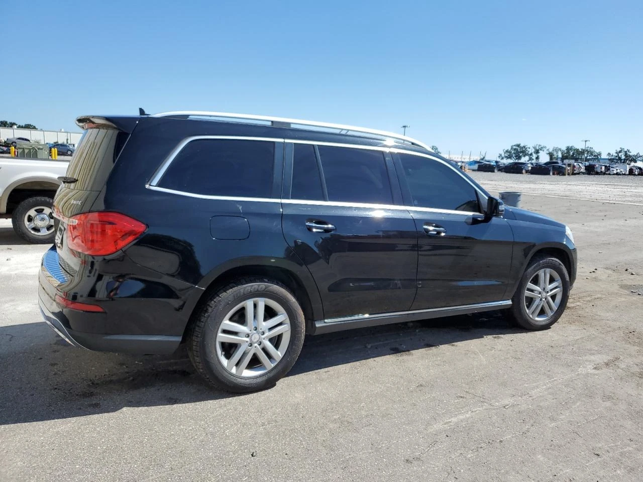Mercedes-Benz GL 450 4MATIC - изображение 3