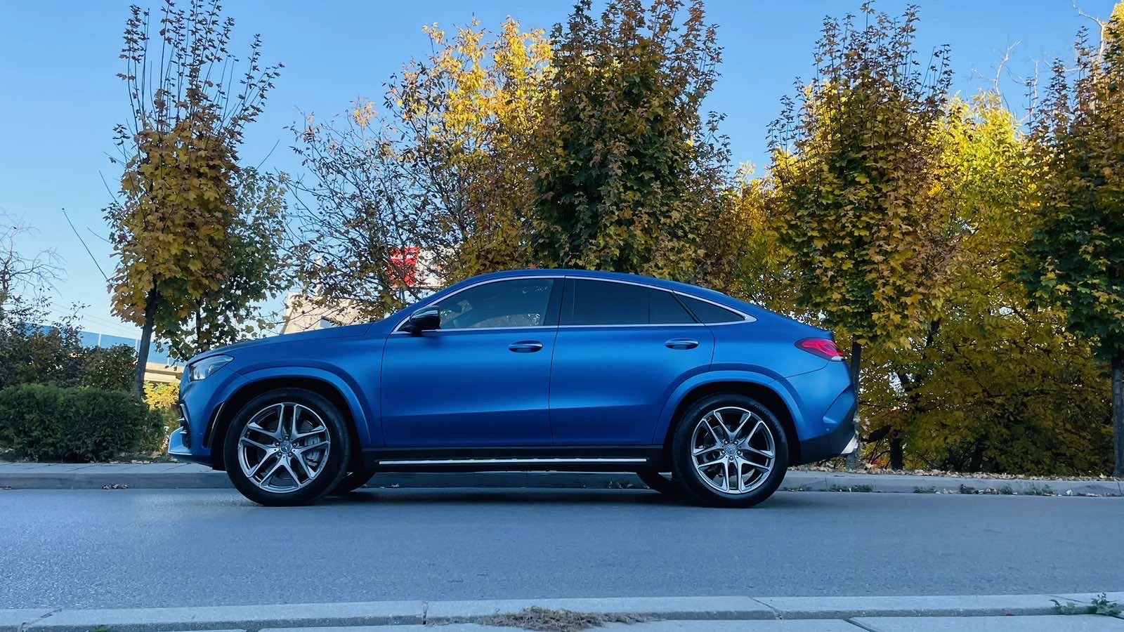 Mercedes-Benz GLE 53 4MATIC  - изображение 6