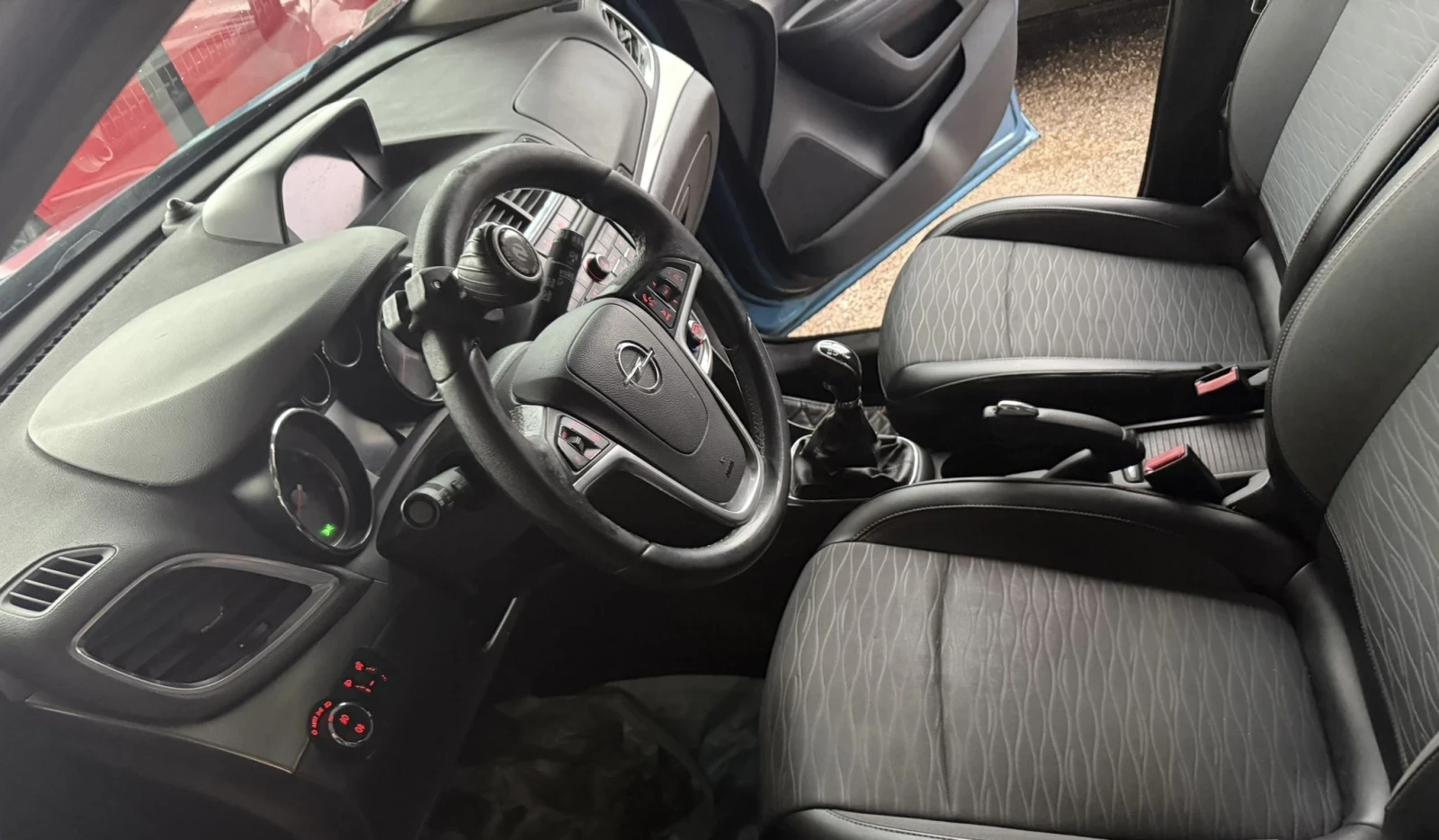 Opel Mokka 1.4 газ кожа навигация камера , снимка 8 - Автомобили и джипове - 53884613