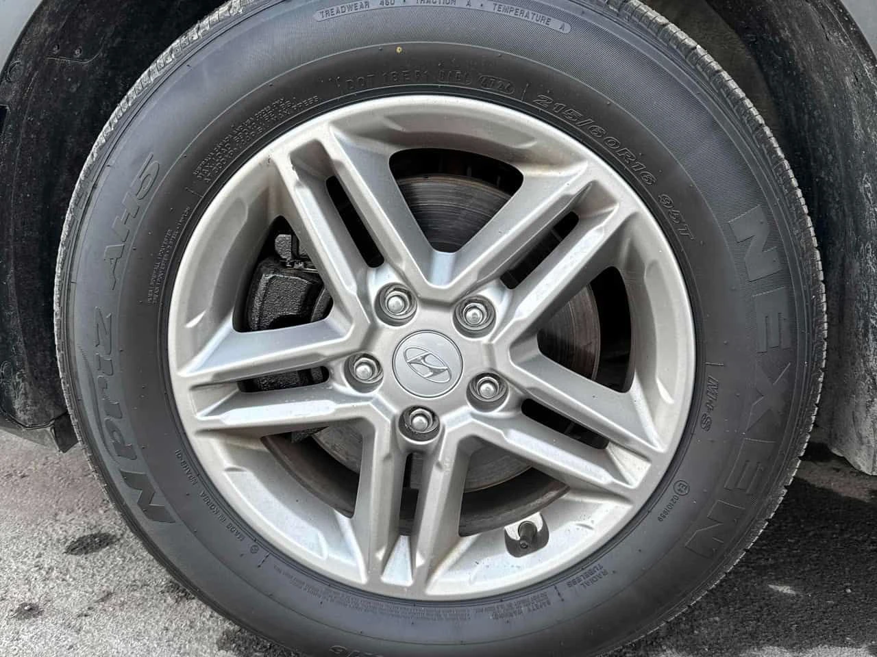 Hyundai Kona * Essential * ПОДГРЕВ* KEYLESS* , снимка 16 - Автомобили и джипове - 53978759