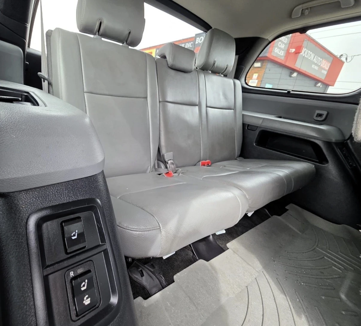 Toyota Sequoia Limited * 8 Места * Евро 6 * Keyless * Камера * , снимка 12 - Автомобили и джипове - 54034623