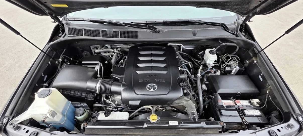 Toyota Sequoia Limited * 8 Места * Евро 6 * Keyless * Камера * , снимка 13 - Автомобили и джипове - 54034623