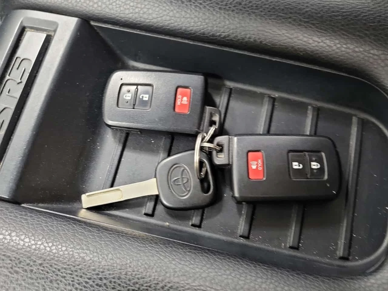 Toyota Tundra * CREW CAB SHORT BED * , снимка 10 - Автомобили и джипове - 54109883