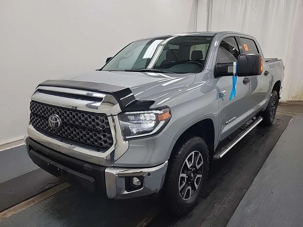 Toyota Tundra * CREW CAB SHORT BED * 