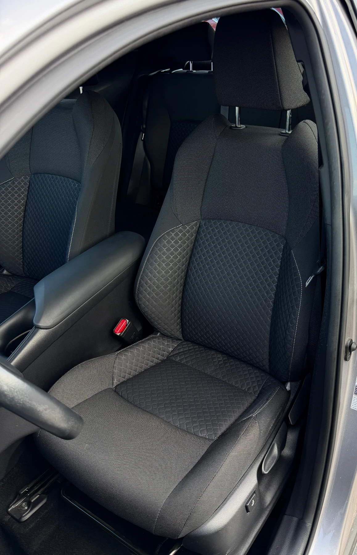 Toyota C-HR 56000км / гаранционен, снимка 9 - Автомобили и джипове - 54157762