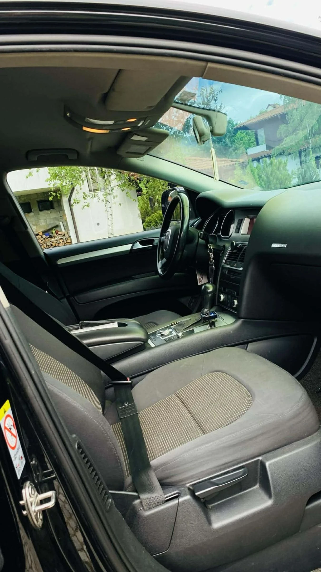 Audi Q7 3.0 TDI 233к.с  седем местен, снимка 8 - Автомобили и джипове - 54310538