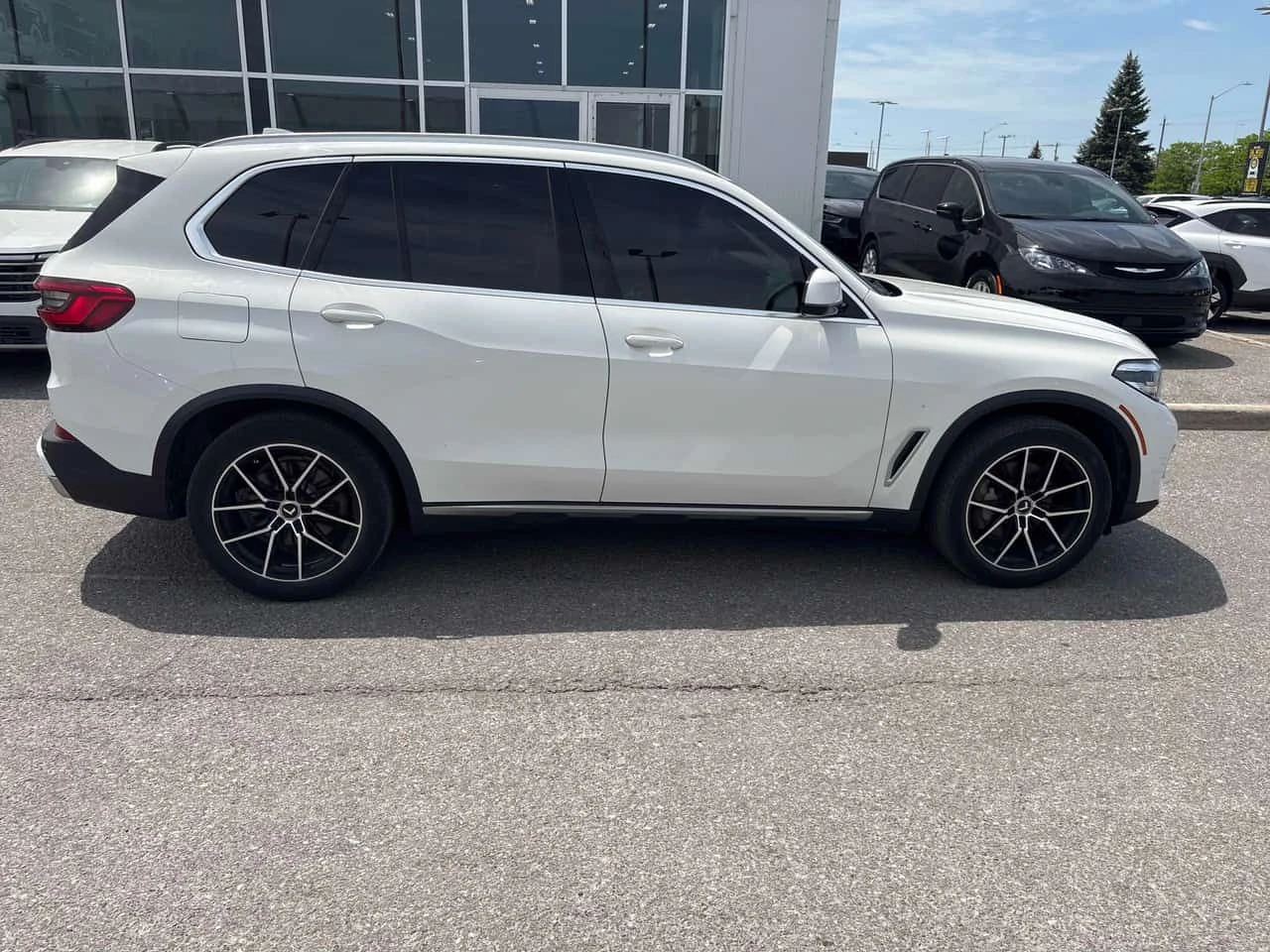 BMW X5 xDrive40i / 360 / Harman Kardon / АВТОКРЕДИТ , снимка 3 - Автомобили и джипове - 54783010