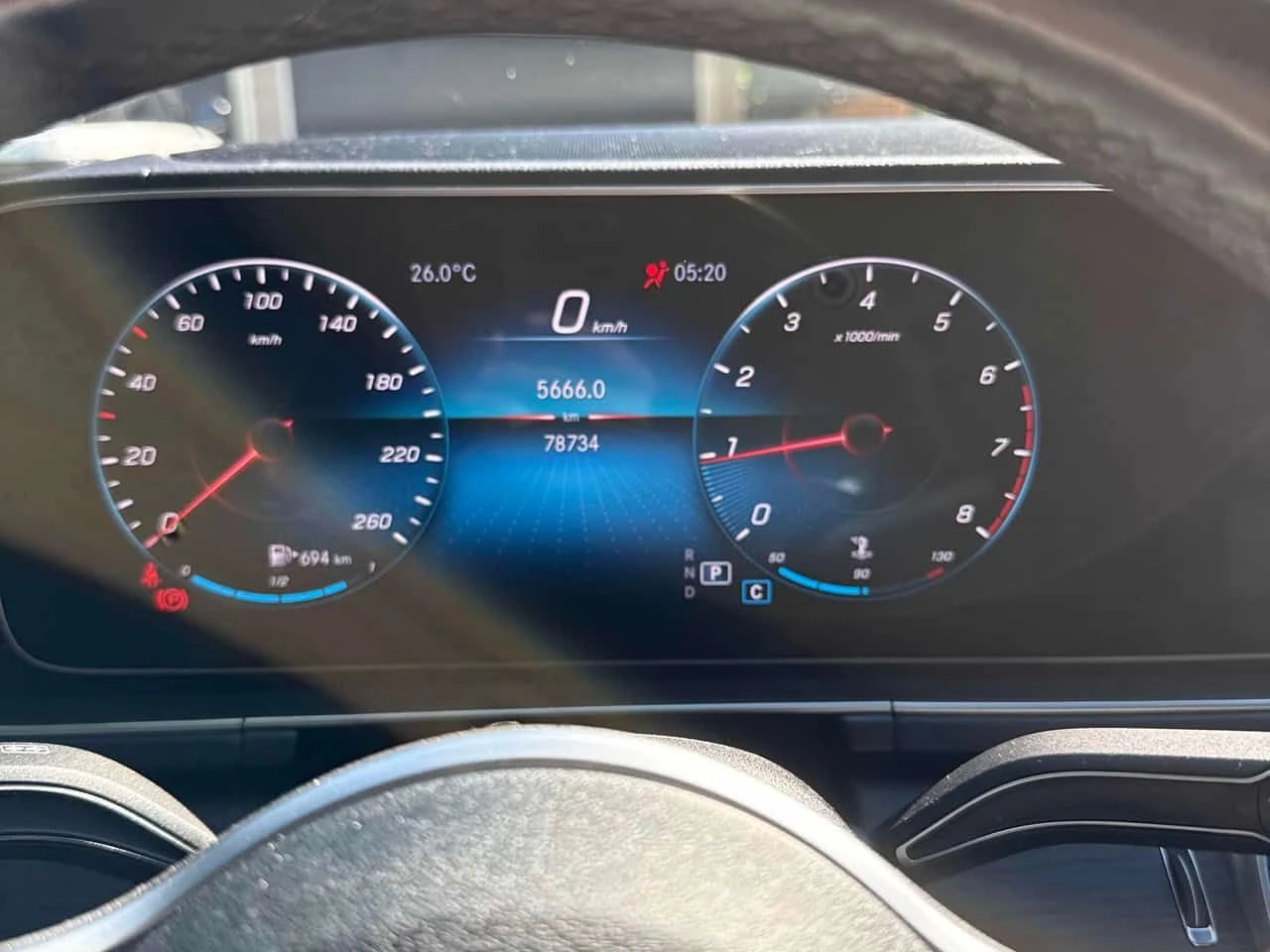 Mercedes-Benz GLE 350 BURMESTER * PANO * KEYLESS *  ПОДГРЕВИ * CARFAX, снимка 8 - Автомобили и джипове - 55073999
