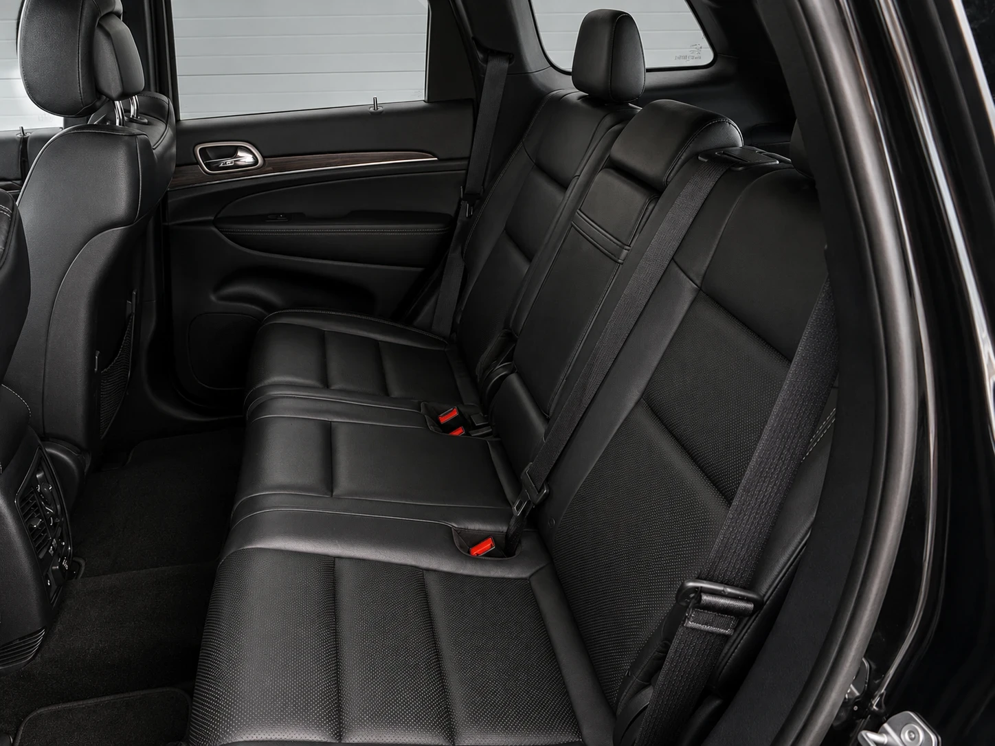 Jeep Grand cherokee Overland 5.7 ГАЗ, снимка 10 - Автомобили и джипове - 55292351