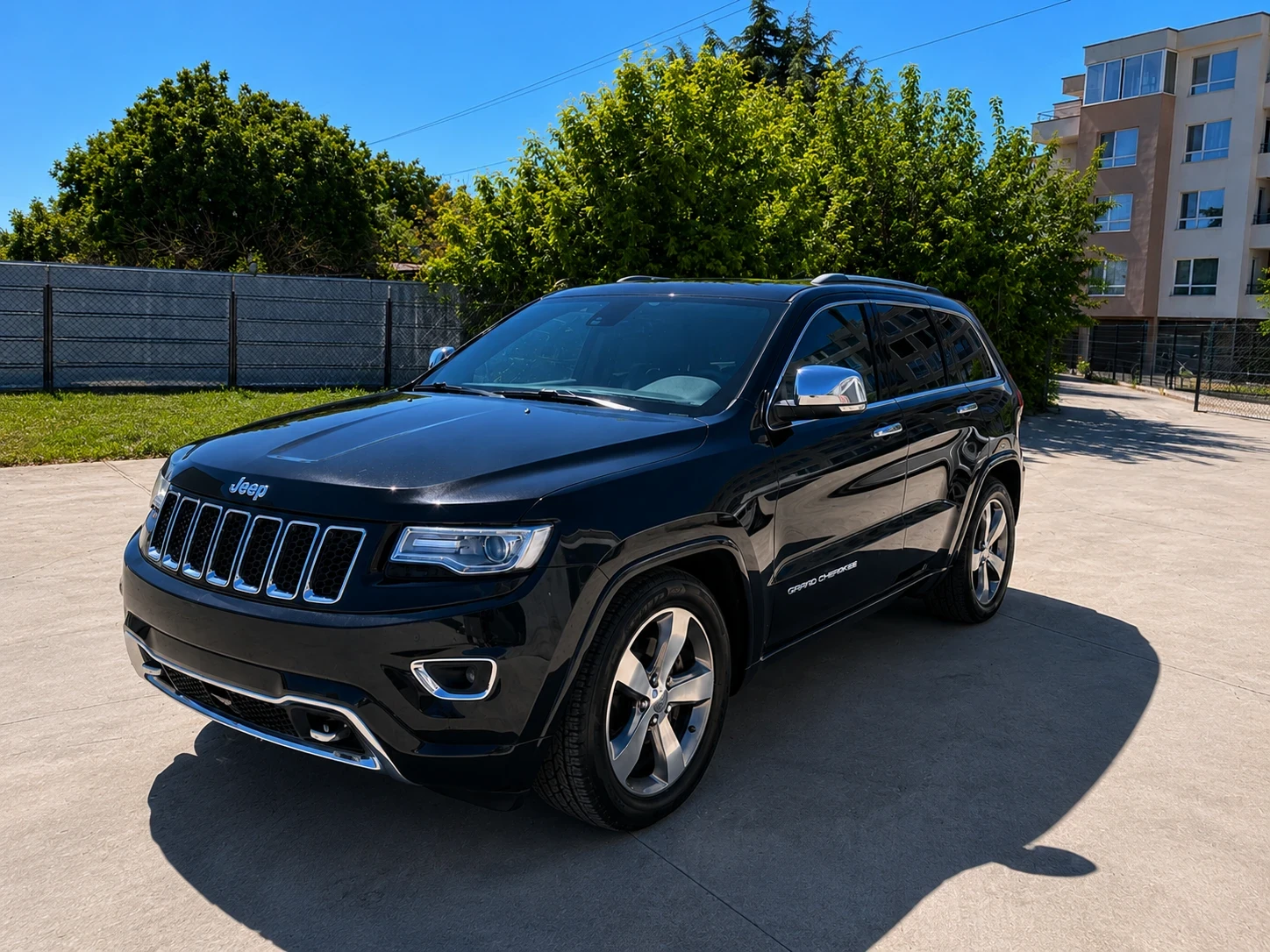 Jeep Grand cherokee Overland 5.7 ГАЗ
